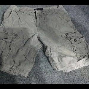 American Eagle Beige Longbaord Cargo Shorts